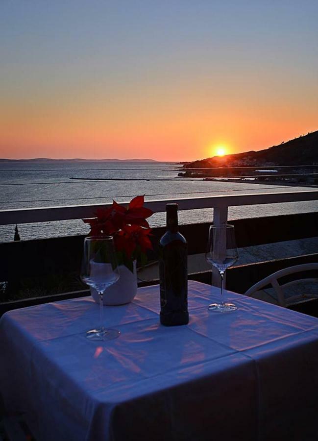 Cosy Sunset Apartment Omis Exterior photo