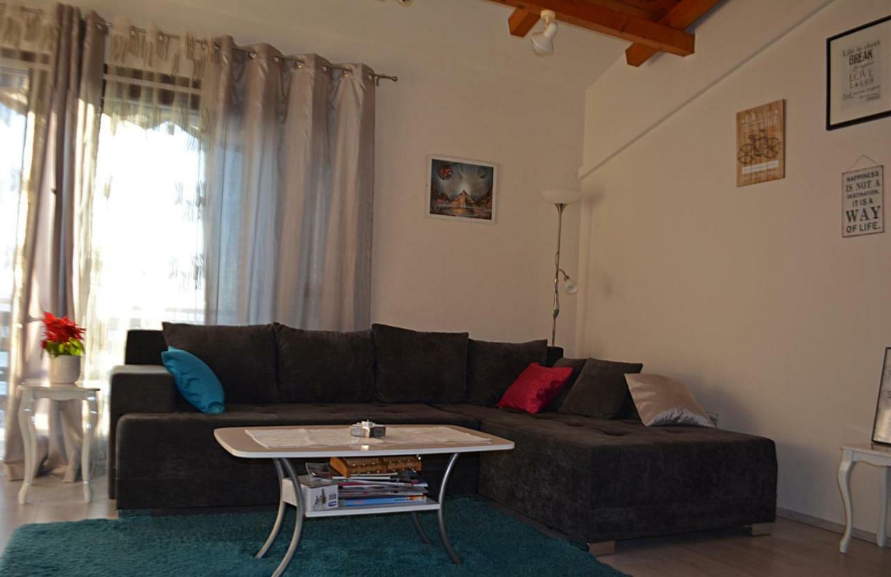 Cosy Sunset Apartment Omis Exterior photo
